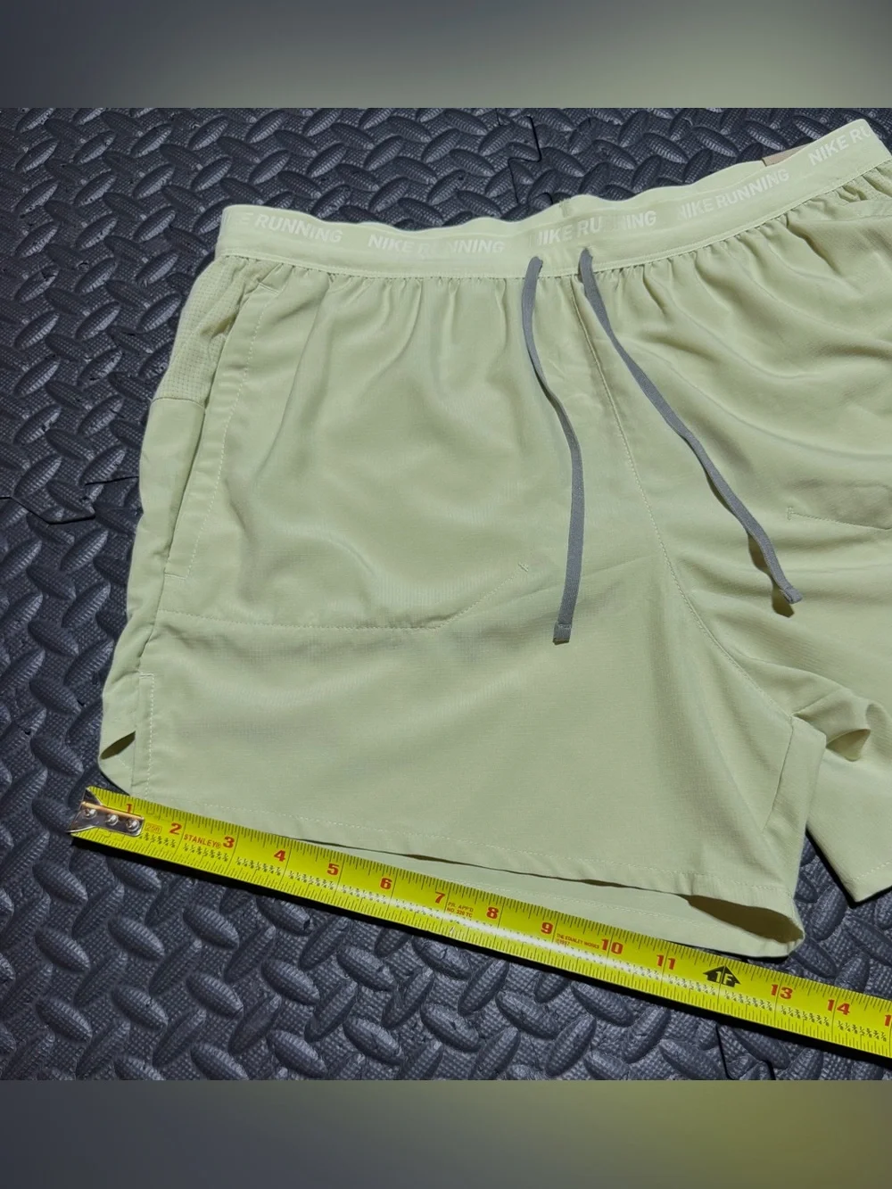 Nike Stride Running Shorts Green Woven Brief Lined 5